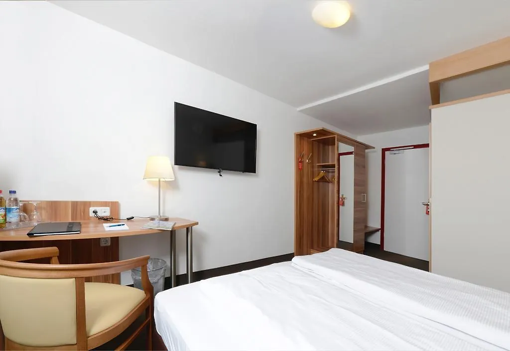 Hotel Bayerisch Meran Bad Feilnbach 3*,  Tyskland